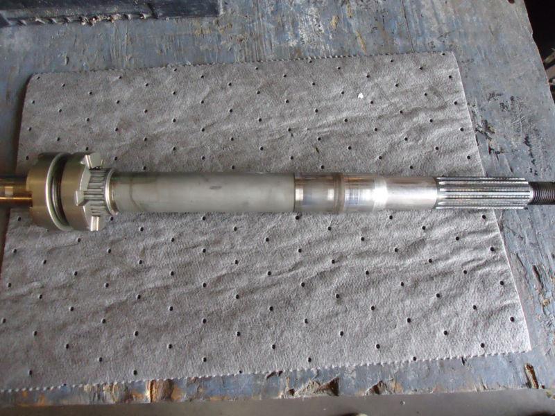 Yamaha outboard v6 propshaft and shift dog 6j9-45611-01-00 / 6e5-45641-02-00