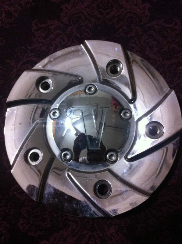 1 velocity 825 wheels 20" chrome center caps part# sj711-20 stock# 260