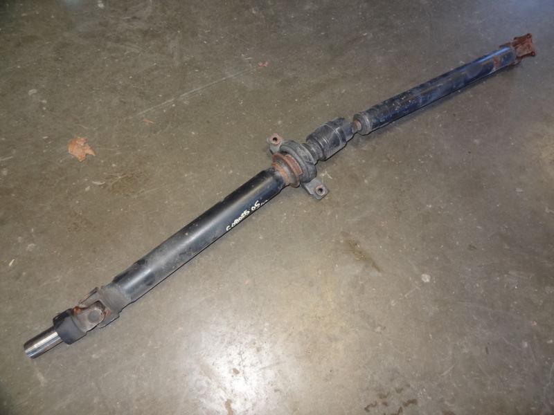 Complete rear drive shaft 2005 saab 9-2x 2.0l manual transmission 52,682 miles