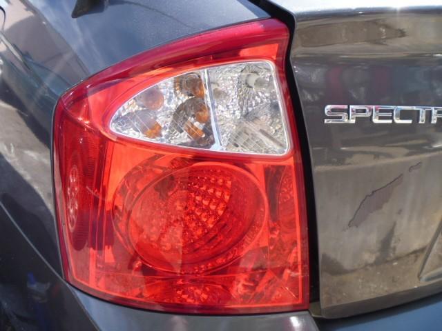 04 05 06 kia spectra l. tail light sdn