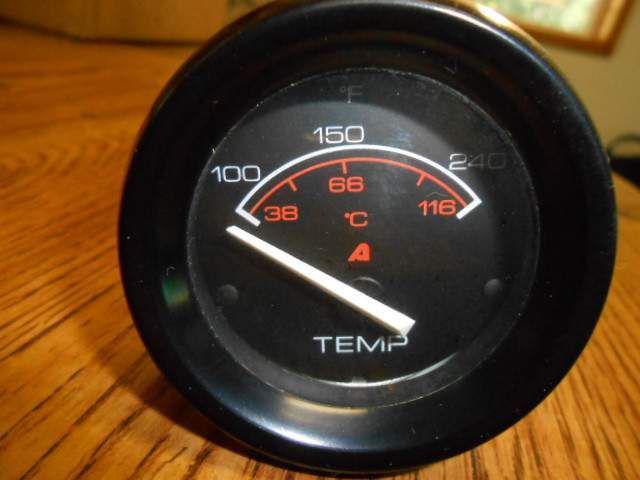 Marine temp gauge, model 825, temperature gauge off an early 90's reinell boat