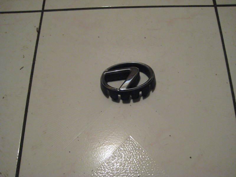 1995 lexus gs300 front emblem