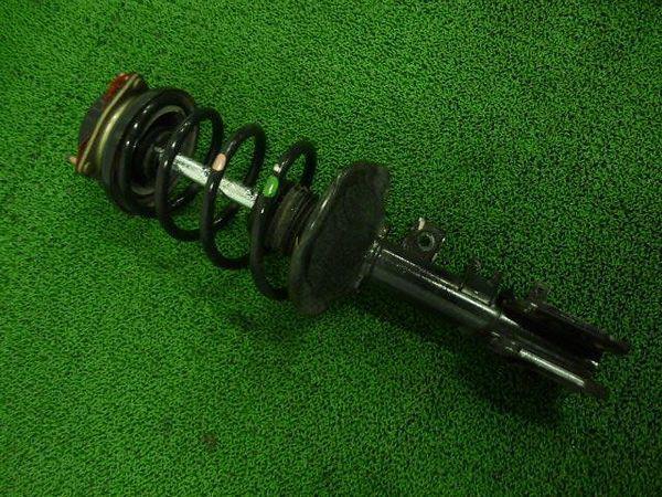 Nissan elgrand 2000 front left strut [9150210]