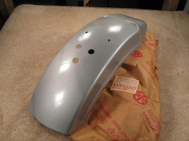 Nos kawasaki kz400 kz 400 special correct rear fender assembly