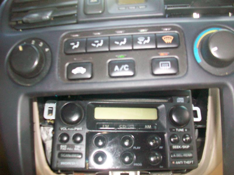 98 99 00  01-02  honda accord ac heater climate control  2000 1999  tested 5561