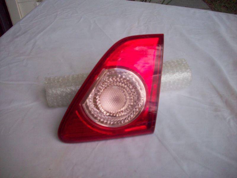 09 10 toyota corolla rt backup light oem