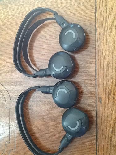 2005-2012 acura mdx & honda pilot odyssey dvd wireless headphones 2x headset oem