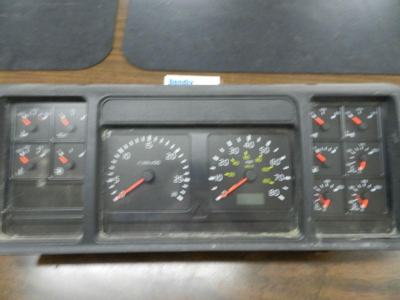 Volvo instrument cluster 