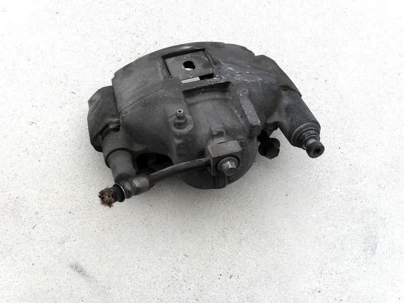 94 95 96 97 98 ford mustang gt r/h passenger side front brake caliper - oem 