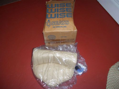 Wise tuck and roll pro/lean boat seat - new