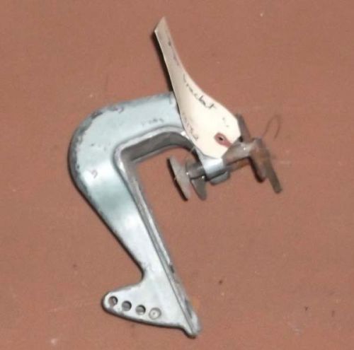 C2a1005 1950s 5 hp champion voyager clamp bracket from model v3lgs-13132