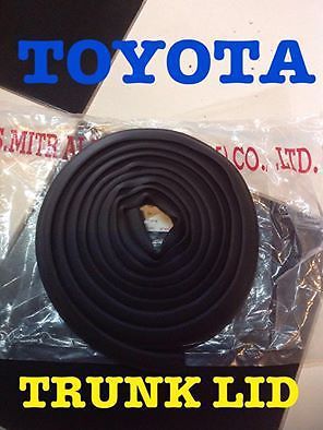 Toyota corolla ke25 te27 trunk lid seal rubber weatherstrip new