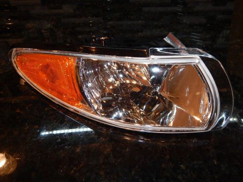 97-2003 pontiac grand prix rt passenger corner parking light keystone gm2521153