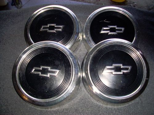 Chevy s-10 dog dish black bow tie hub caps 1983-1989+