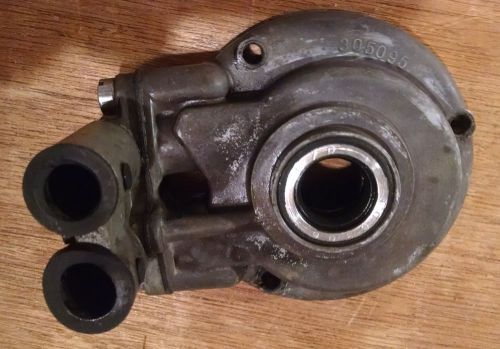 Omc water pump housing 305095 1950s 60s 25 30 35 40 evinrude johnson