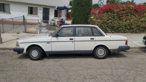 1987 volvo 240 dl