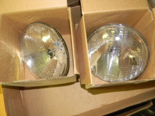 Pair of 6 volt sealed beam headlights