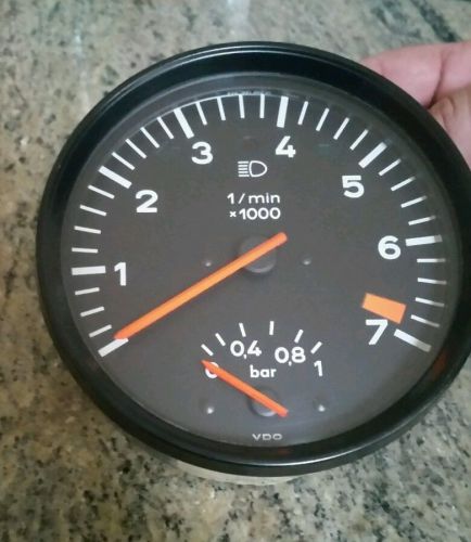 Porsche 911 930 turbo tachometer 93064130201