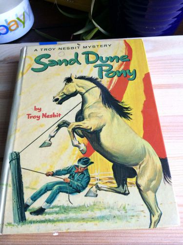 Sand dune pony troy nesbit mystery 1954