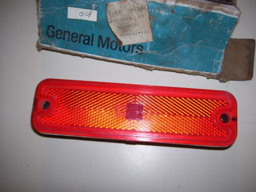 Nos 1974-75 buick century station wagon rear marker light  5945966 5945955 - b74