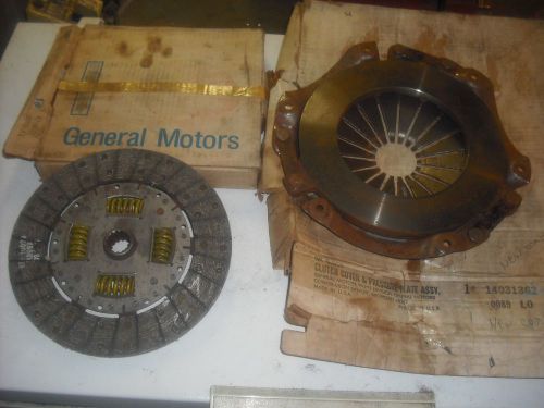 1980-1985 gm &#034;x&#034; body nos oem &#034;clutch disc&#034; and &#034;clutch cover &amp; pressure plate&#034;