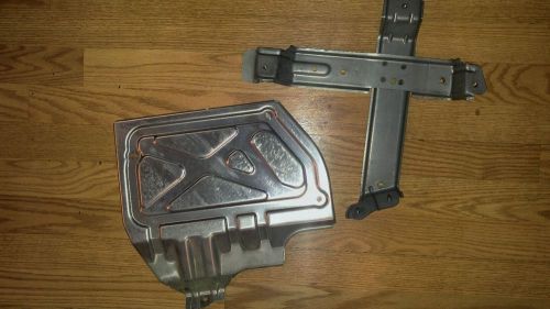 04-07 subaru impreza wrx sti ecu cover and ecu hold down bracket