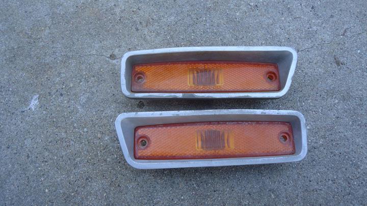 72 - 80  dodge pickup truck  d w 100 200 300 l & r front marker lights