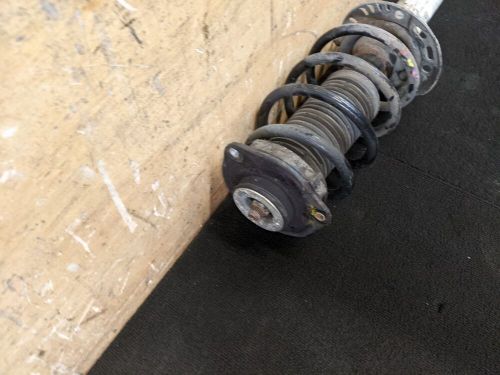 Volkswagen touran 1t mk1 n/s passenger side lh front shock absorber 1t0412015pr