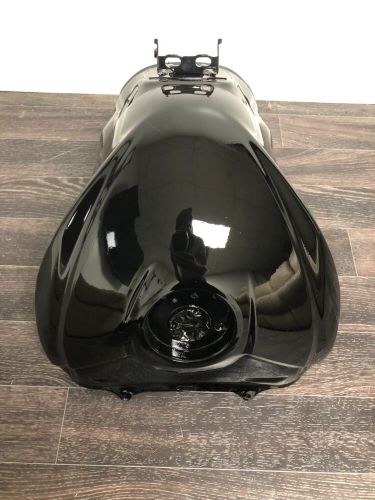 08-16 r6 fuel gas tank cell petrol yzf-r6 yzf yamaha fairing fairings bodywork