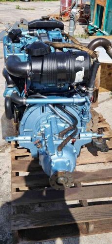 Perkins sabre m92b , marine diesel engine with gearbox