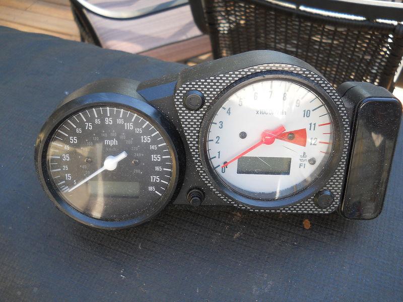 Suzuki tl1000r guage panel 4000 miles nice condition