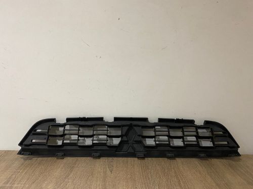 Mitsubishi asx front bumper radiator grille 6402a318