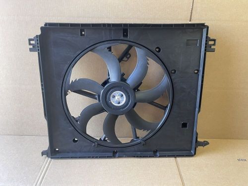 3.5l 2.5l radiator cooling fan assembly for 2020 2021 2022 toyota highlander usa