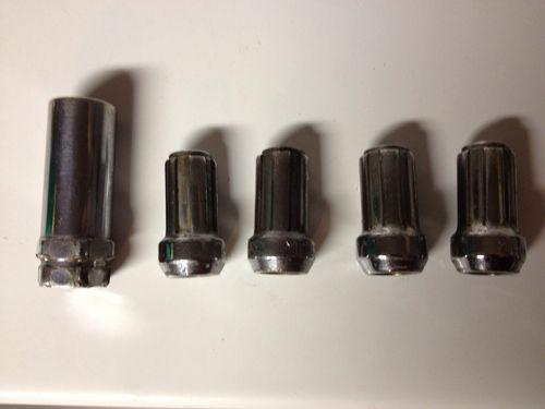 M12-1.5 locking lug nut set acura / honda