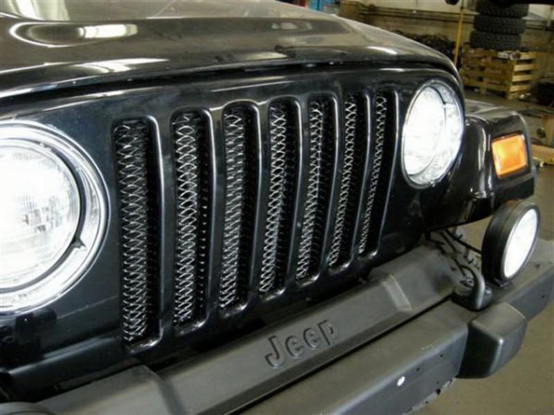 Rampage 86514 single piece 3d grille 87-06 tj wrangler