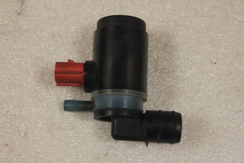 96 - 99 range rover washer pump red