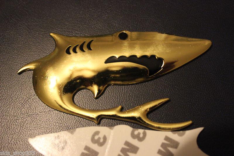 Metal cool shark 3d (raised graphics ) full metal gold color 3m collectible 