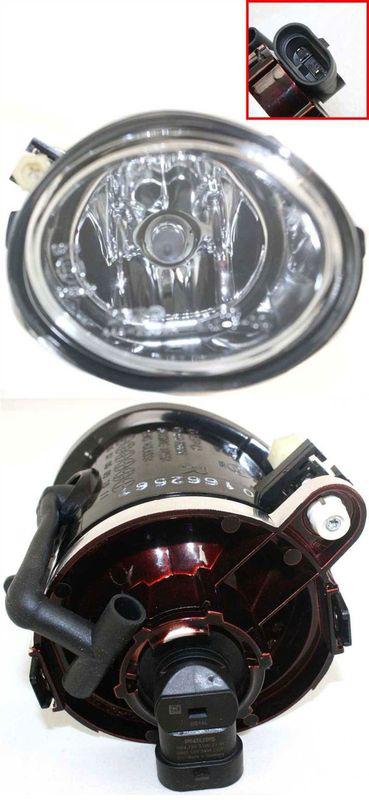 Driving fog light lamp assembly passenger's right side