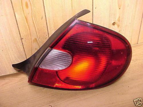 Dodge neon 00 01 02 2000 2001 2002 tail light passenger rh right