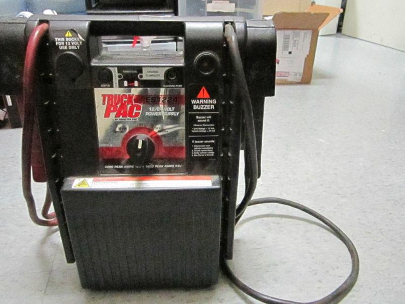 Truck pac es1224 12/24 volt power supply