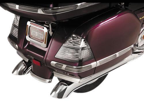 Show chrome saddlebag grilles  52-745