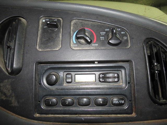 2005 ford e350sd van radio trim dash bezel 2649882