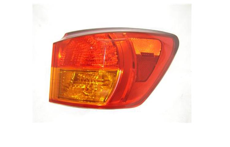 Passenger replacement outer tail light 06 mar -08 lexus is250 is350 8155353170