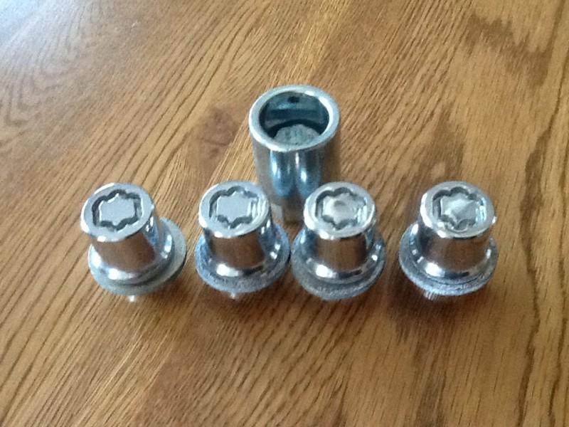 Toyota lexus scion wheel locks alloy mag lug nuts oem 