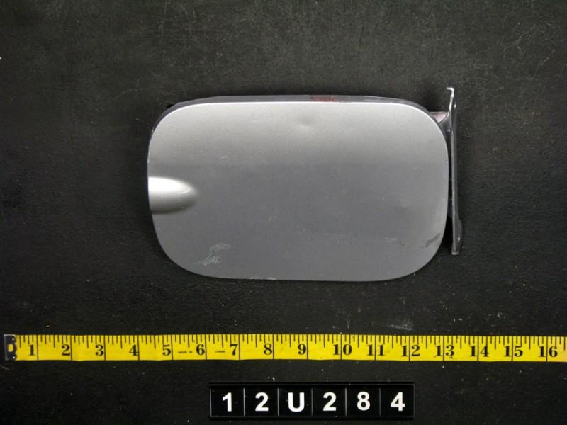 10 rogue fuel filler door lid gas tank cover cap oem gray 12u284