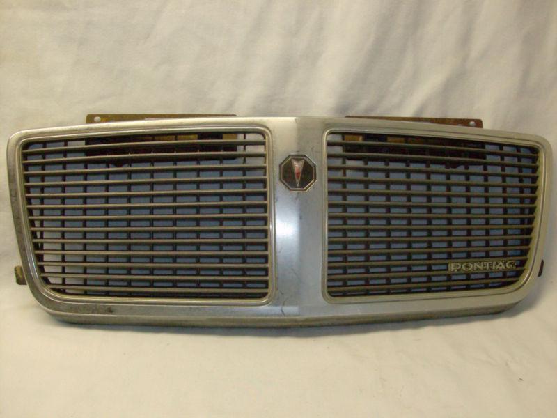 1985-1987 grand am grille chrome frame (fits 1986)