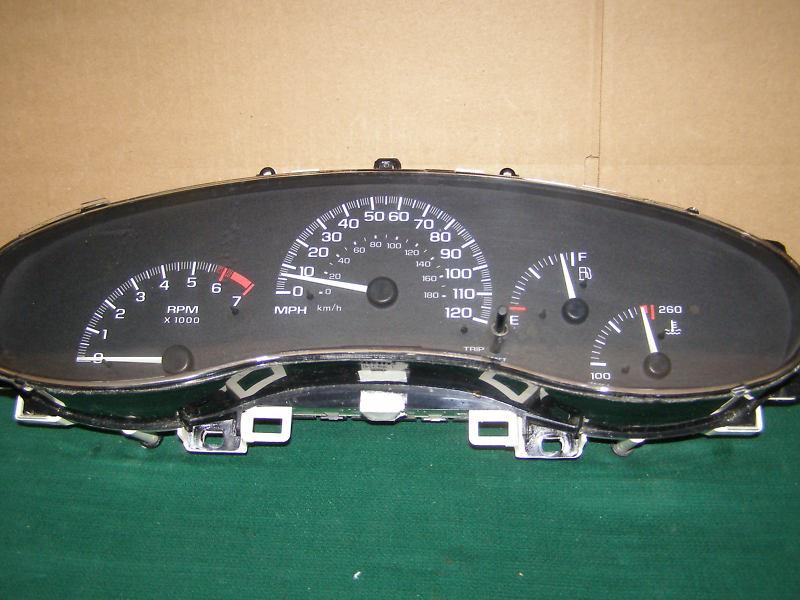 2001 2002 2003 chevy malibu speedometer cluster  132k