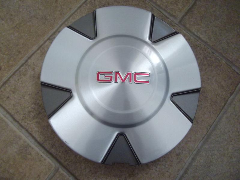 Gmc envoy acadia center cap hub caps hubcap 2007-2011