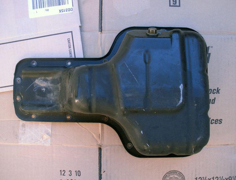 2004 toyota corolla oem engine oil pan - used