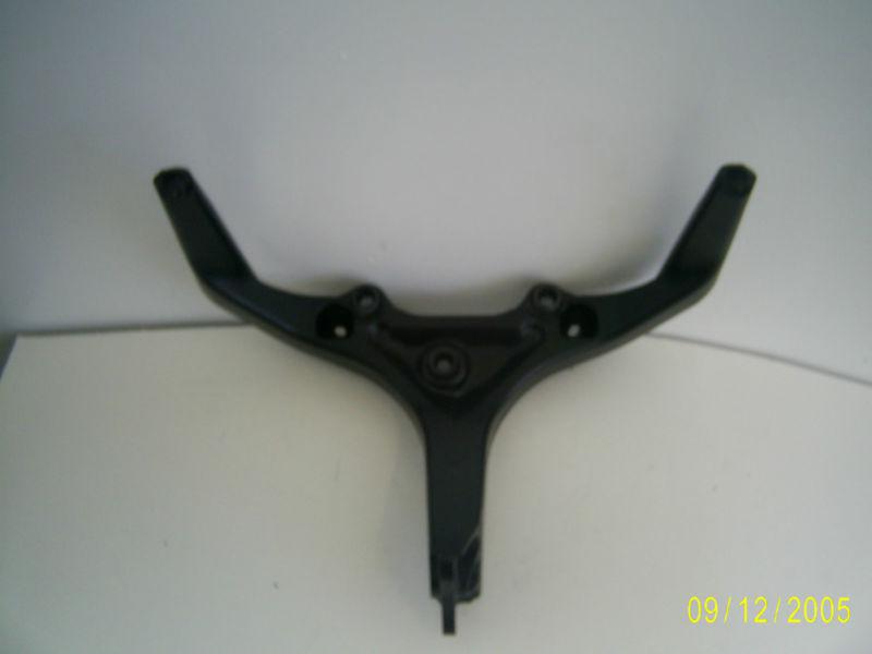 06 honda cbr 1000 rr front stay bar oem